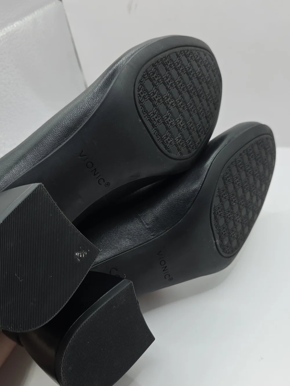 Vionic Carmen Womens Block Heels Size9.5